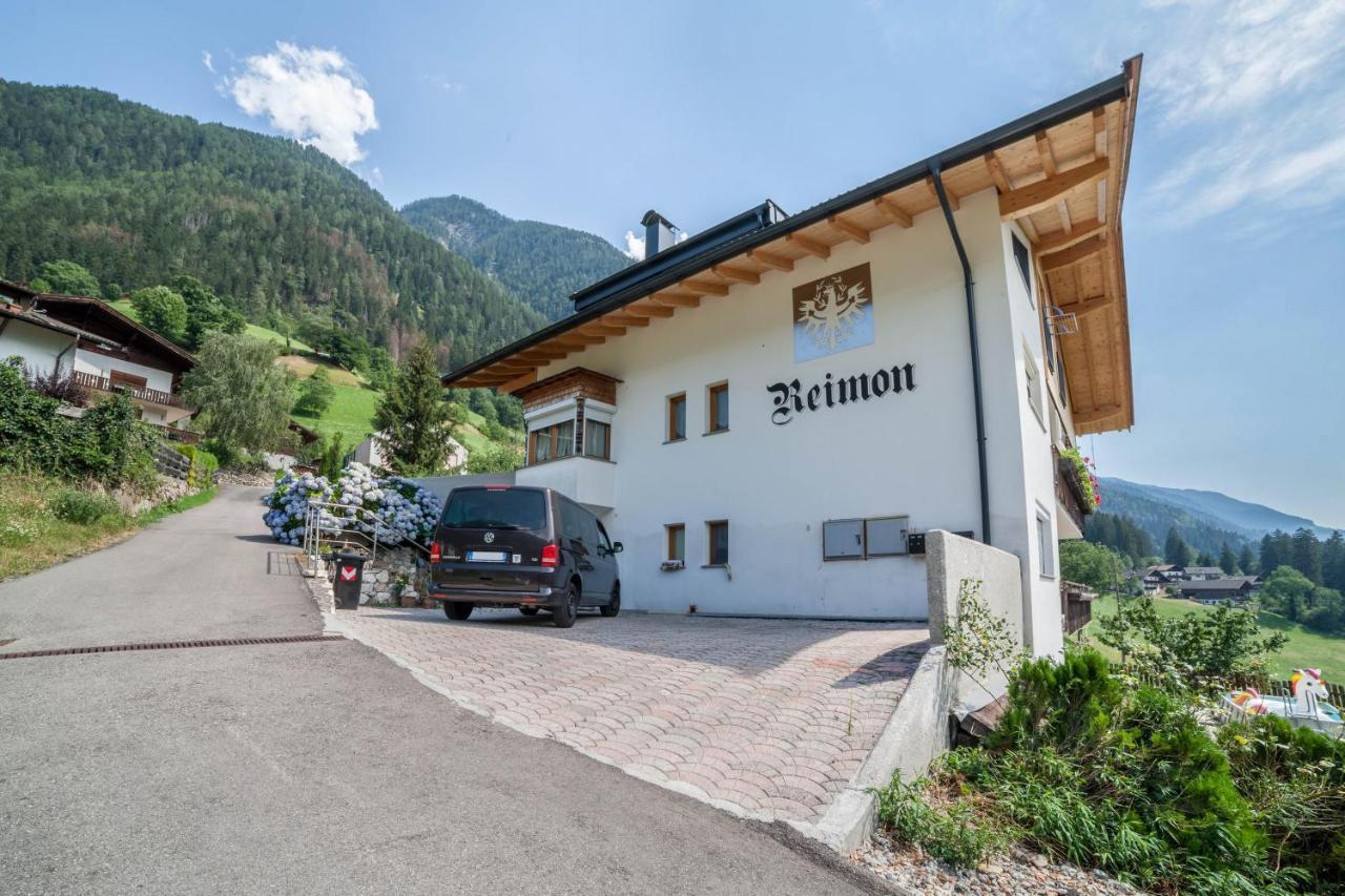 Haus Reimon Apt Reinhard San Leonardo in Passiria Exterior photo